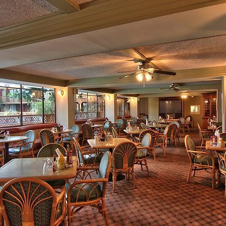 Clarion Inn Conference Center Modesto Bagian luar foto