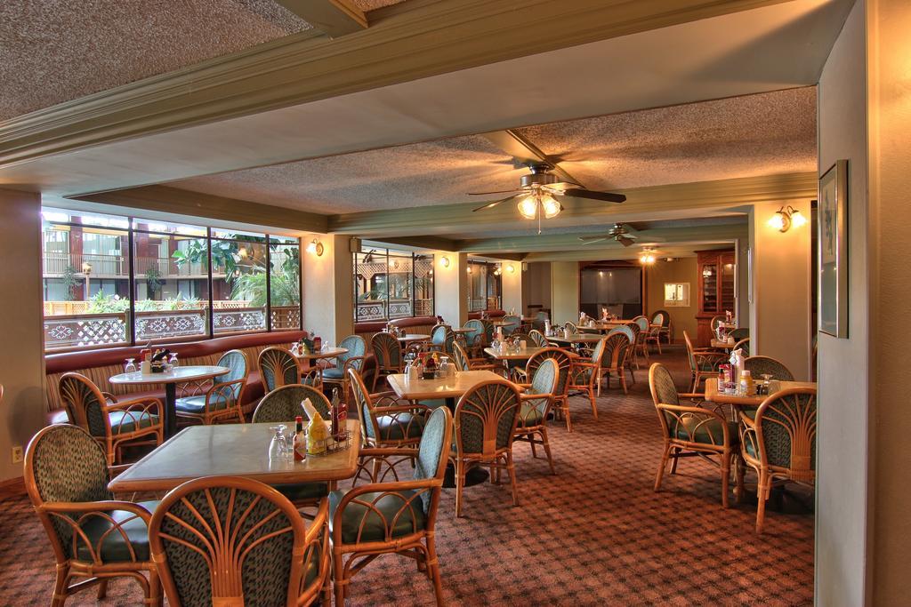 Clarion Inn Conference Center Modesto Bagian luar foto