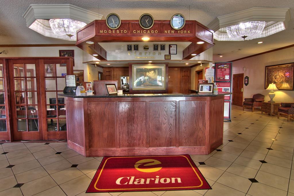 Clarion Inn Conference Center Modesto Bagian luar foto