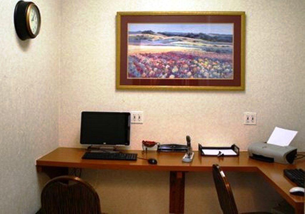 Clarion Inn Conference Center Modesto Bagian luar foto