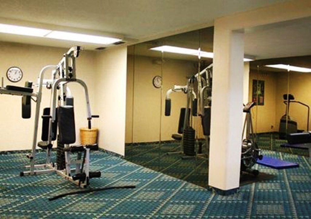 Clarion Inn Conference Center Modesto Bagian luar foto