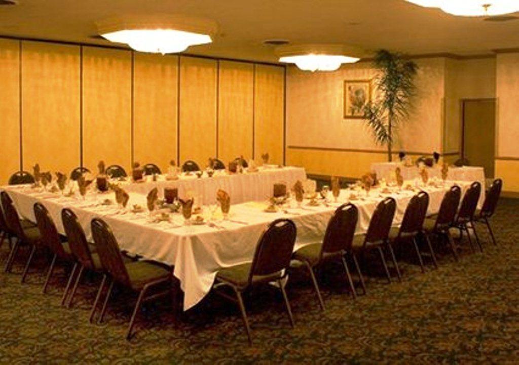 Clarion Inn Conference Center Modesto Bagian luar foto