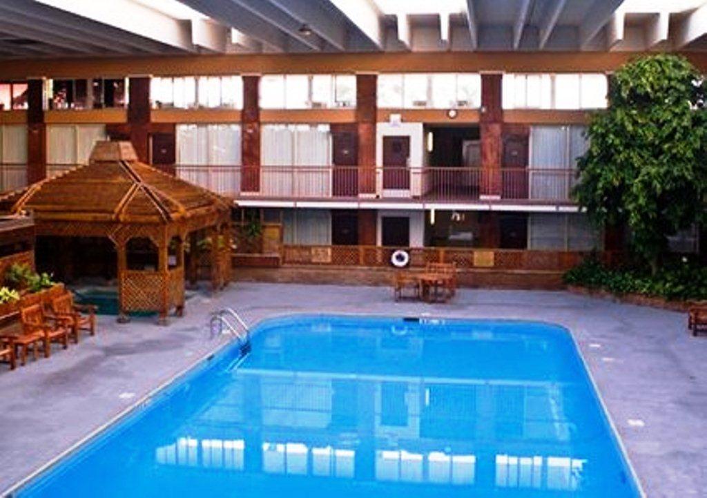 Clarion Inn Conference Center Modesto Fasilitas foto