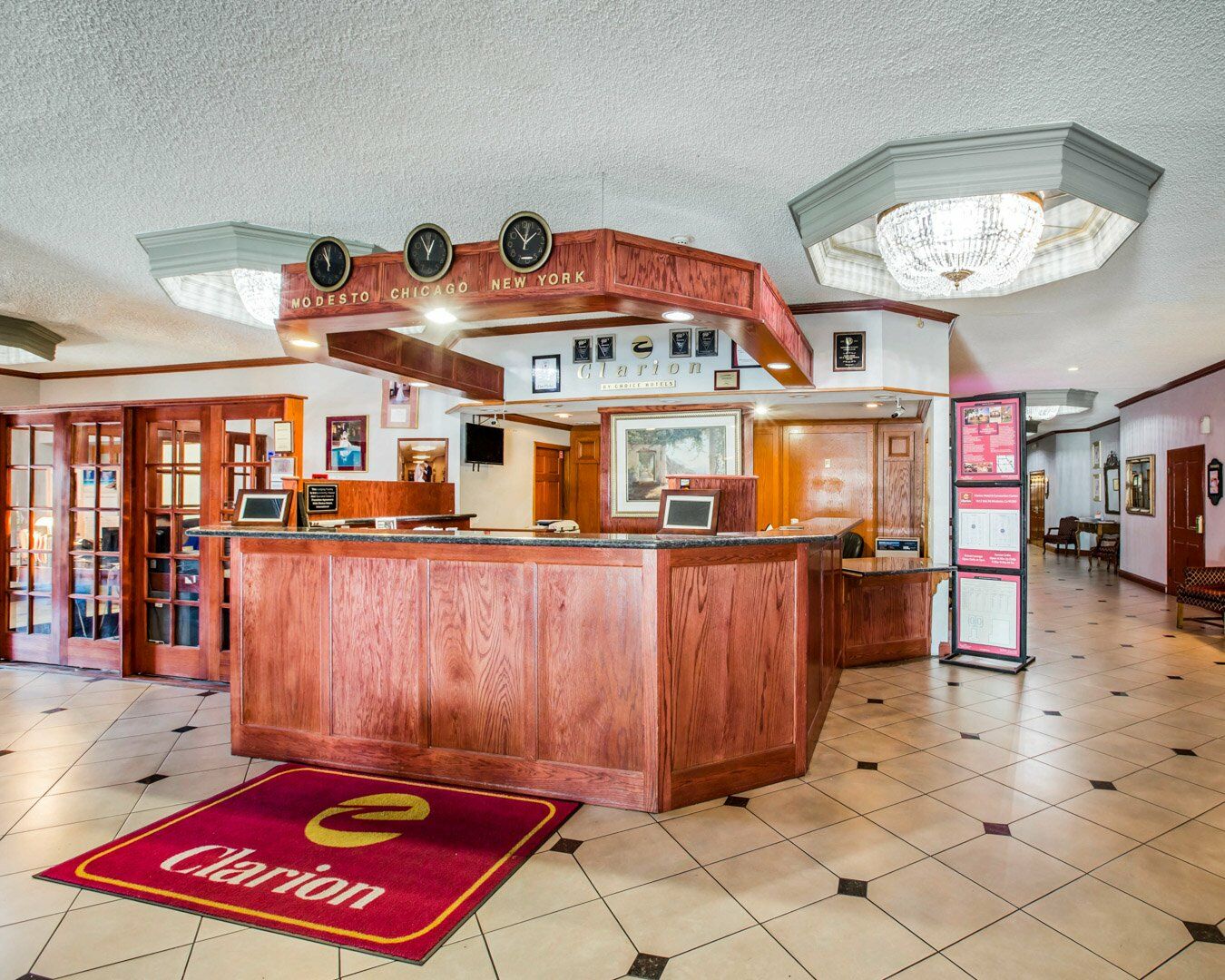 Clarion Inn Conference Center Modesto Bagian luar foto