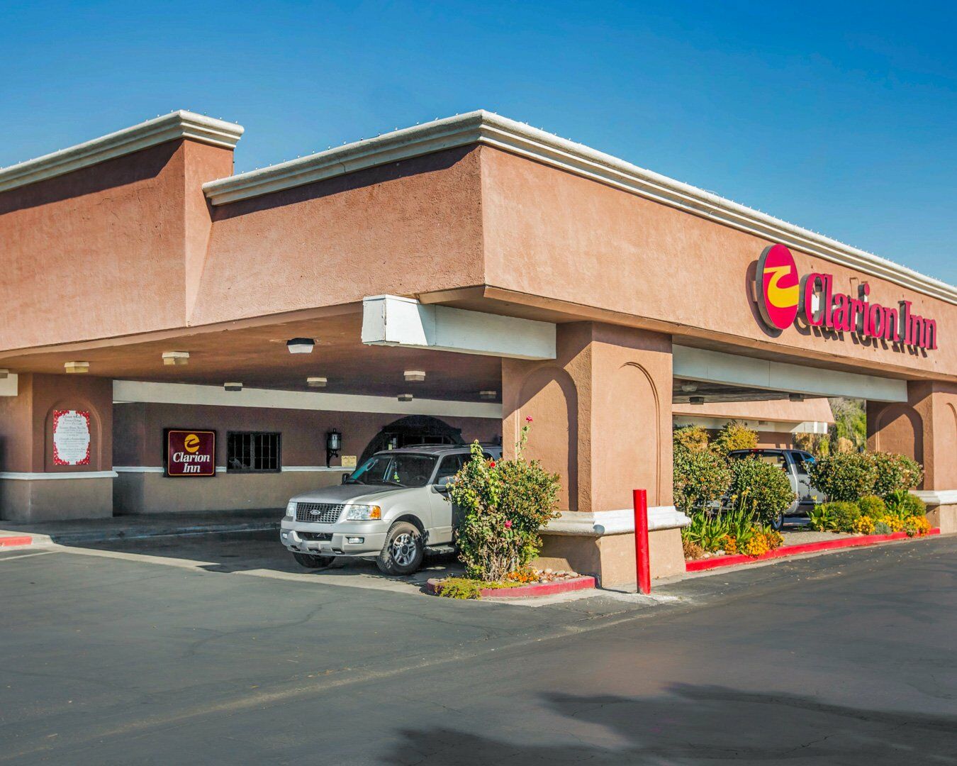 Clarion Inn Conference Center Modesto Bagian luar foto